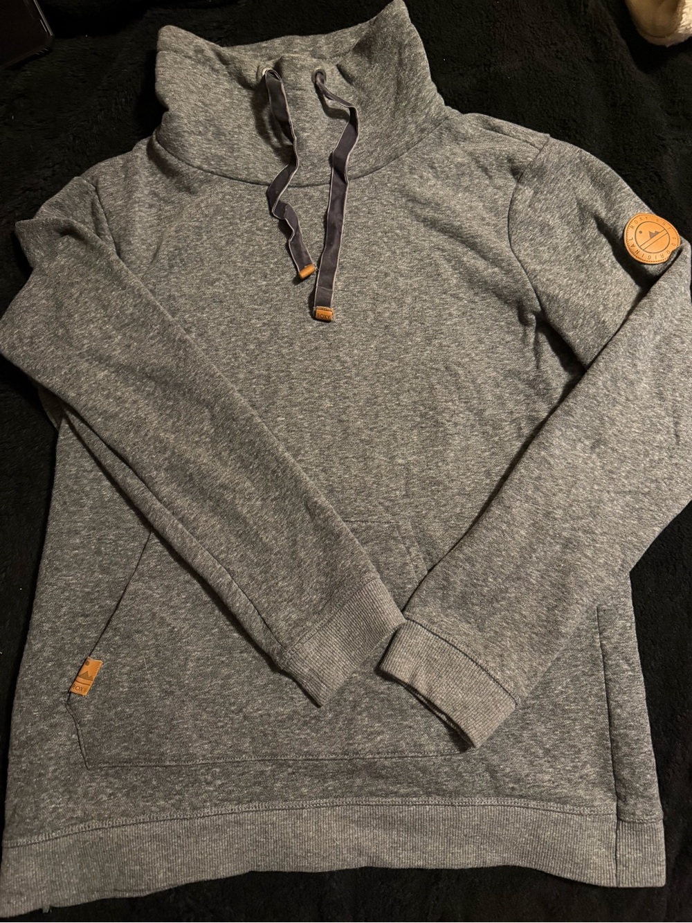 Roxy pullover. High neck. Grey.